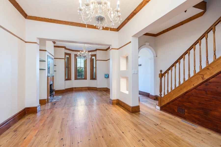 3 Bedroom Property for Sale in Sea Point Western Cape